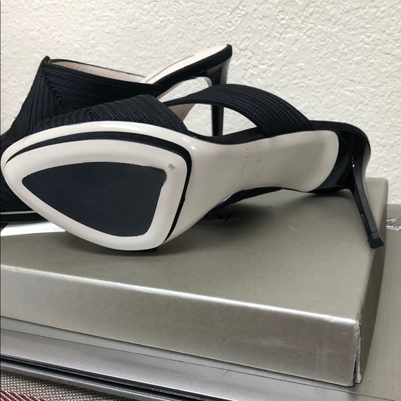 Armani Ladies Shoes - Picture 5 of 8